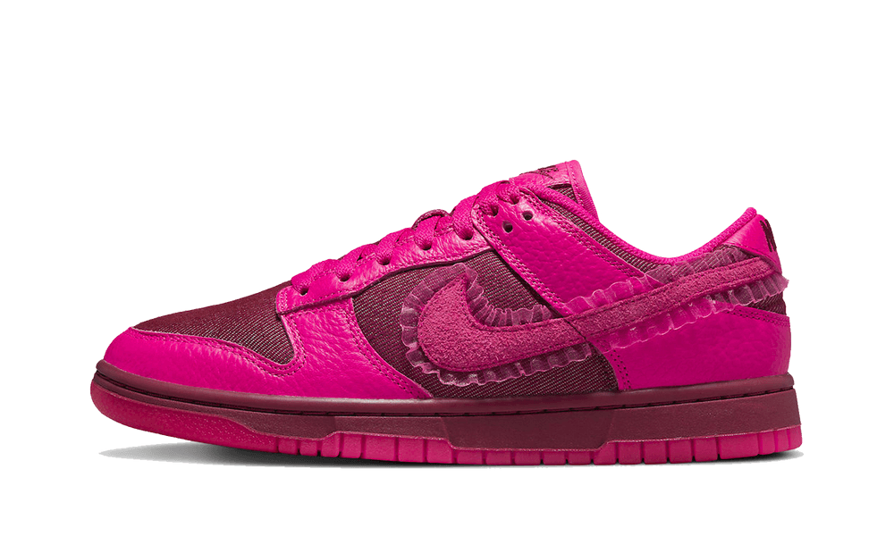 Dunk Low Valentines Day (2022)