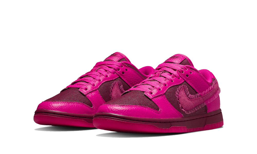 Dunk Low Valentines Day (2022)