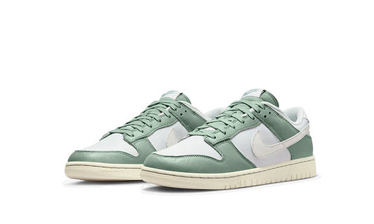Dunk Low Mica Green