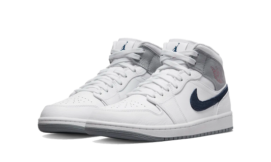 Air Jordan 1 Mid Paris