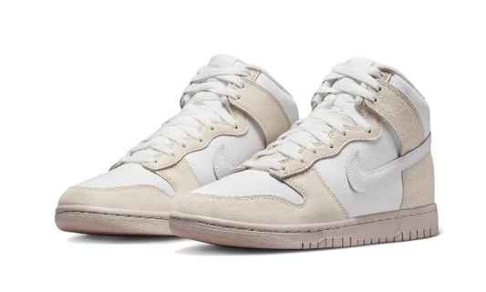 Dunk High Retro PRM Cracked Leather Swoosh